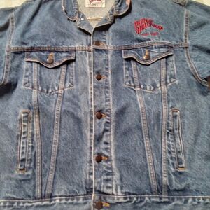 Planet Hollywood New York  Vintage Denim Jacket Embroidered Size XL